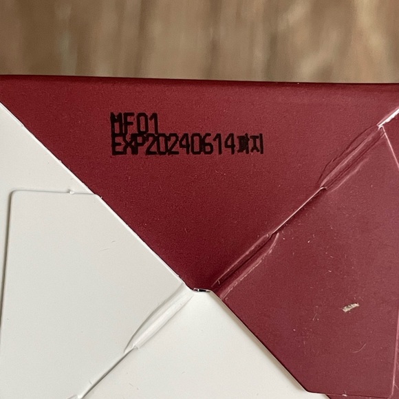 SNP Lab- Salicylic Acid Gel Acne Cleanser 150ml - Picture 2 of 3